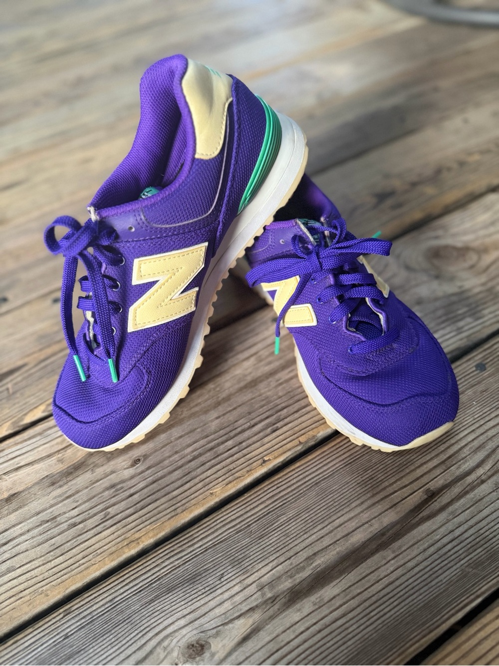 New Balance Women’s 574 Miami Palms Sneakers – Size 10 💜💚 - Picture 2 of 7